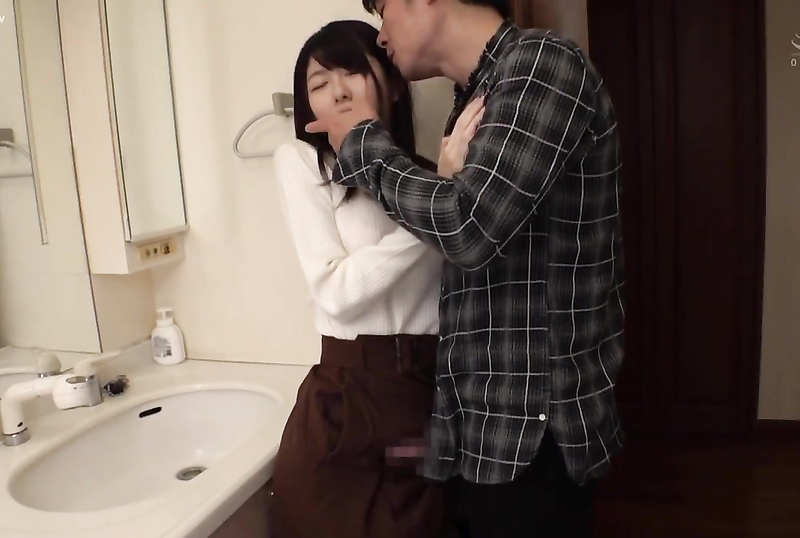 HND-632 大學聚會有坂深雪因閨蜜妒忌遭遇輪●內射